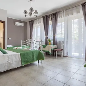 Gasthof Salvatore, Capaci